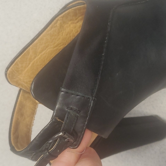 L.A.M.B HEELS - Picture 11 of 12